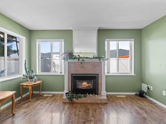 2nd image of 900 5th Ave SW Unit 121