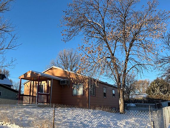 2nd image of 302 S 18th St