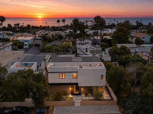 2052 Montgomery Ave, Cardiff By The Sea, CA 92007