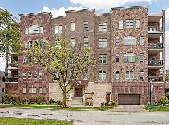 2nd image of 4929 Forest Ave Unit 2A