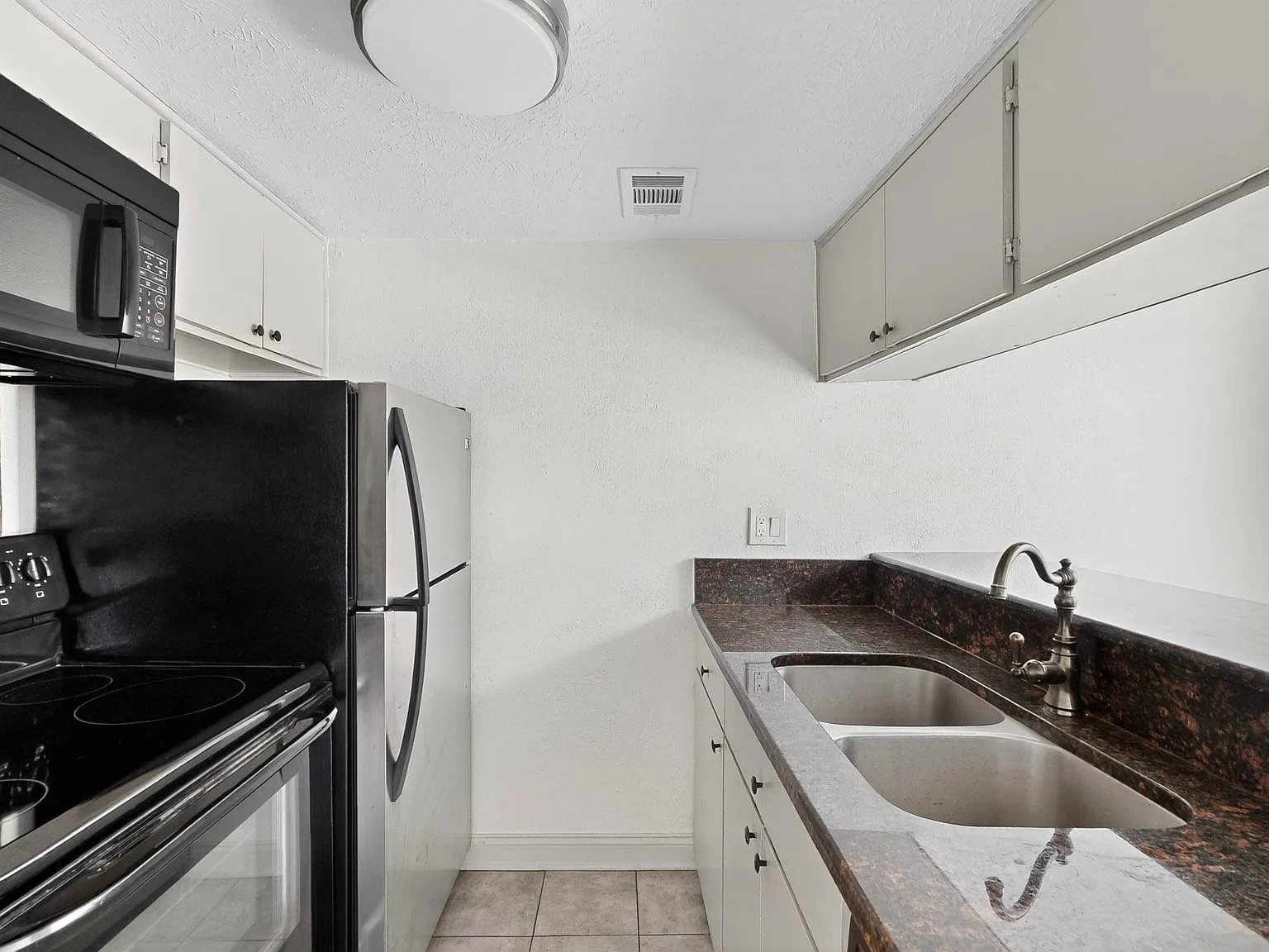 1 bed, 575 sqft, $1,295 — Photo 4