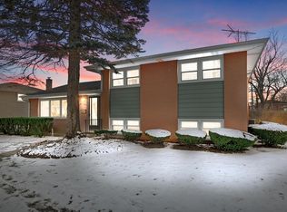 304 Michael Mnr, Glenview, IL
