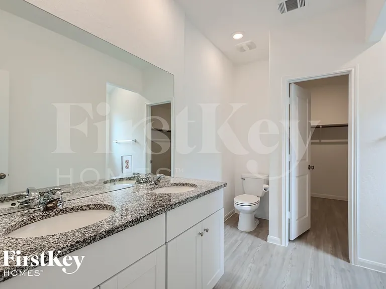 1204 Treehouse Ln — Photo 18