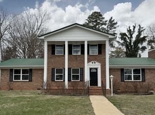 700 W Broad St, Decherd, TN 37324