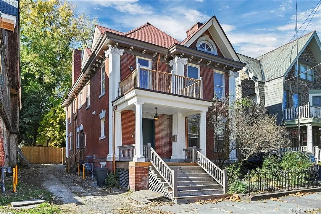 Building Photo - 271 Liberty St #1