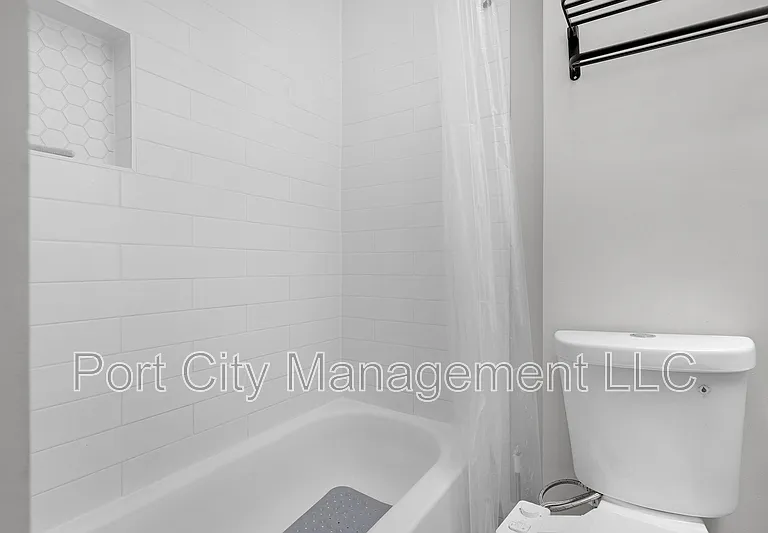 2815 Orleans St — Photo 9
