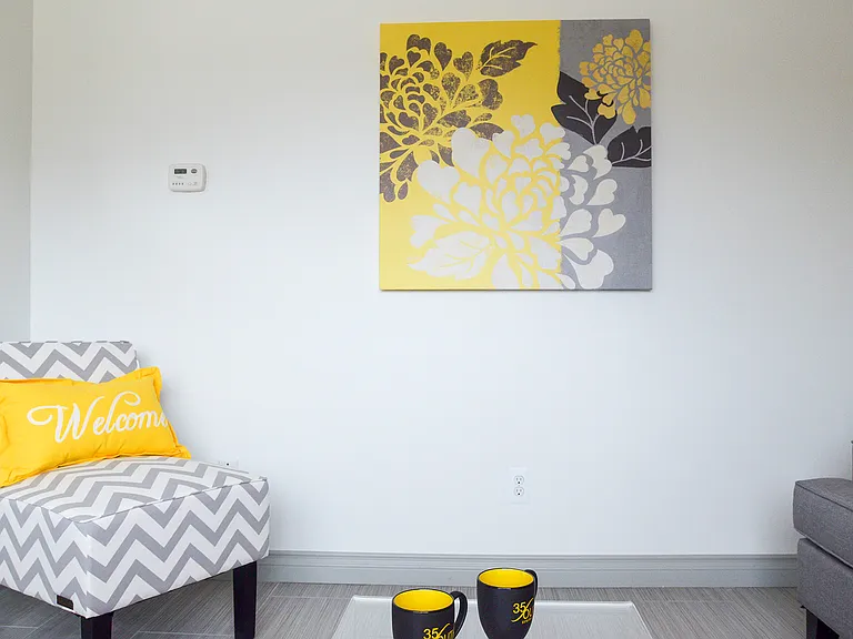 35 South Luxury Living Apartments — Photo 10