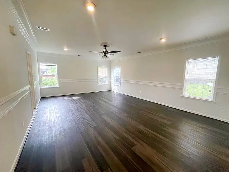 206 W Beech Rd — Photo 18