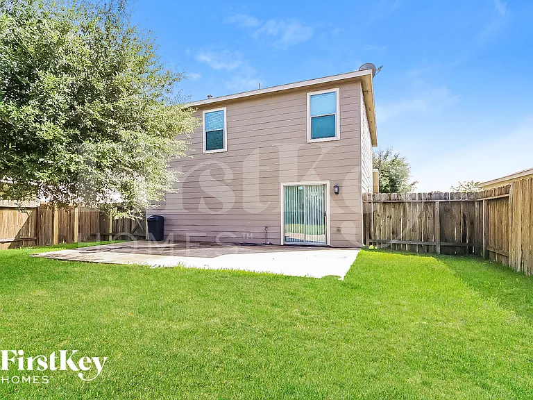 1621 Perennial Ln — Photo 18