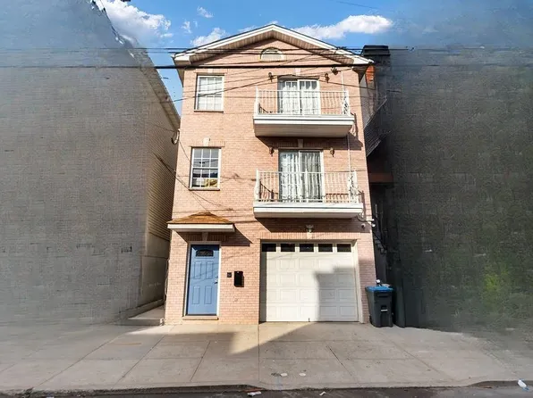 36 Graham St, Jersey City, NJ 07307