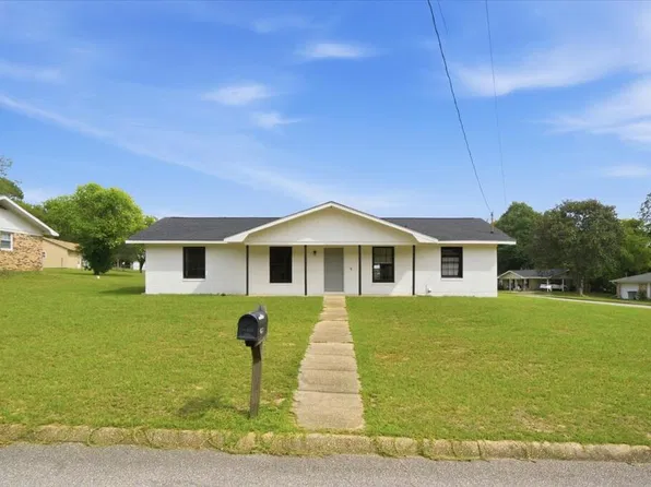 299 Green Village Rd, Ozark, AL 36360