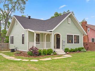 608 N Main St, Bentonville, AR 72712