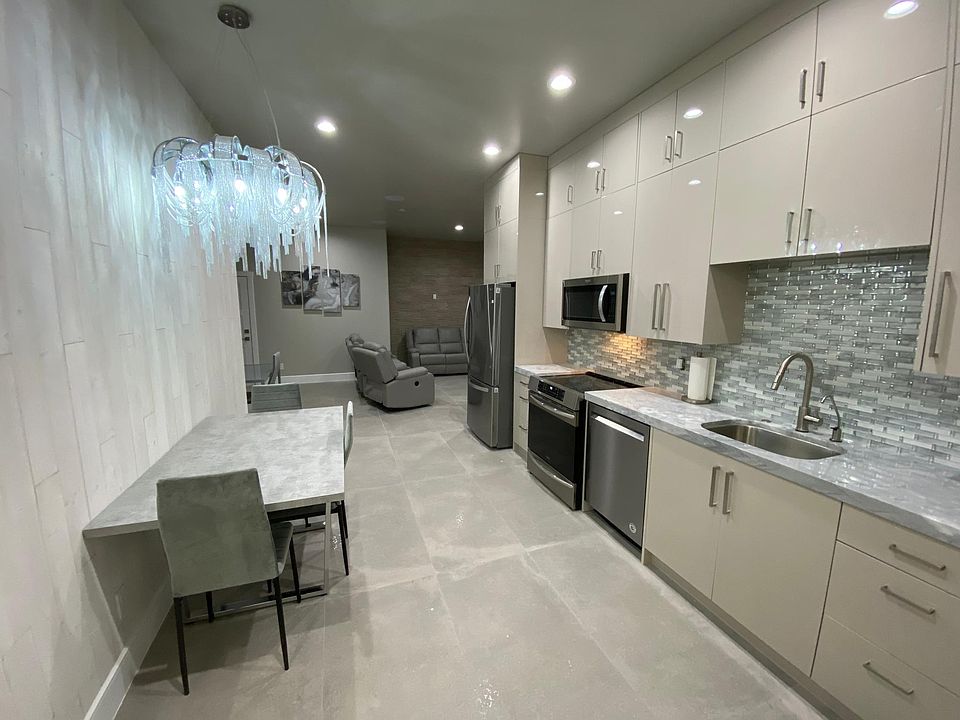 1st image of 3707 S Jessamine Dr #1