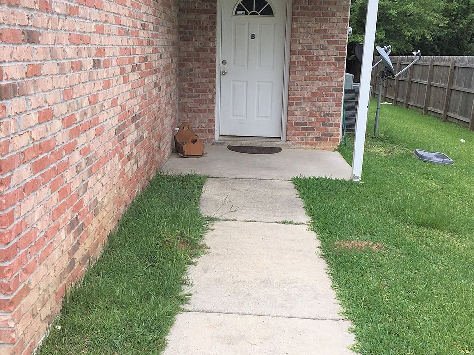 1st image of 12526 Red Fox Dr Unit B