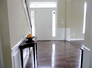 819 Green Passage Ln, Apex, NC 27502