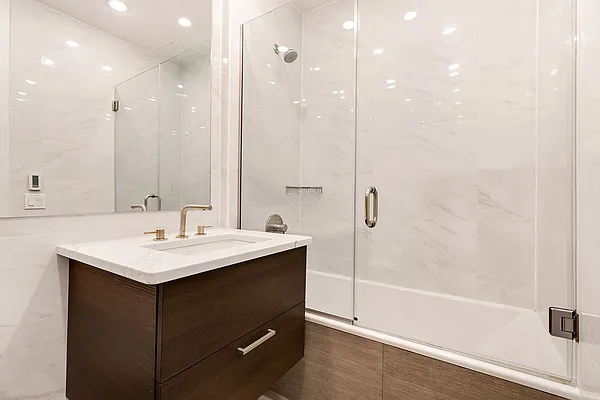 Rented by Compass | media 32
