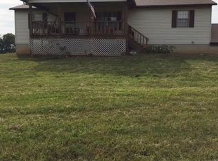 7637 S Old Palmyra Rd, Pekin, IN 47165