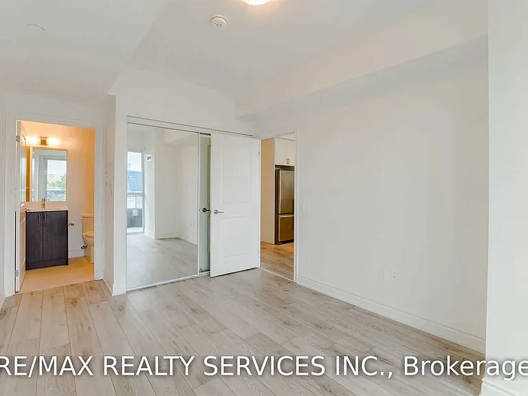 1050 Main St E #219 — Photo 21