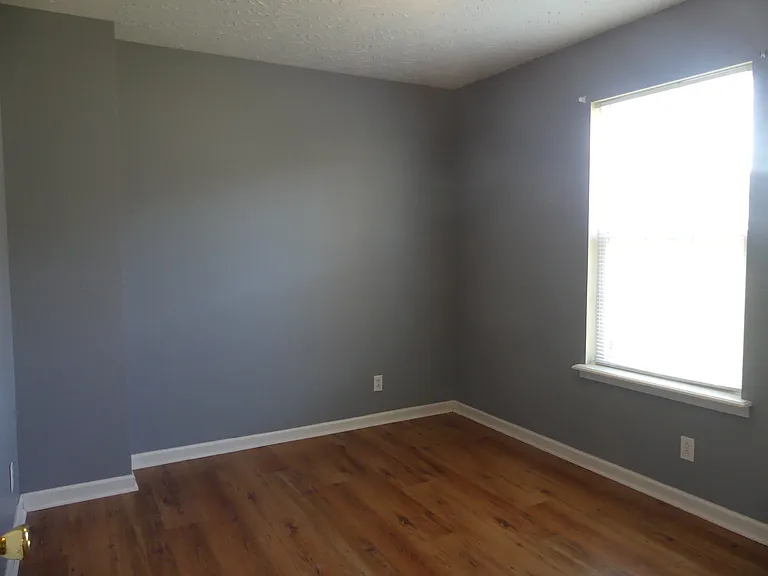 133-135 Hunter Ridge Dr — Photo 23