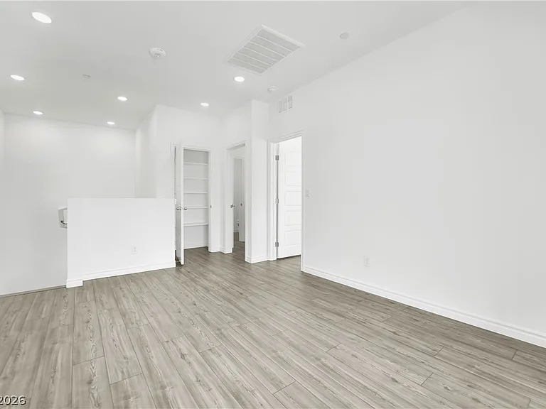 600 N Carriage Hill Dr #1160 — Photo 31