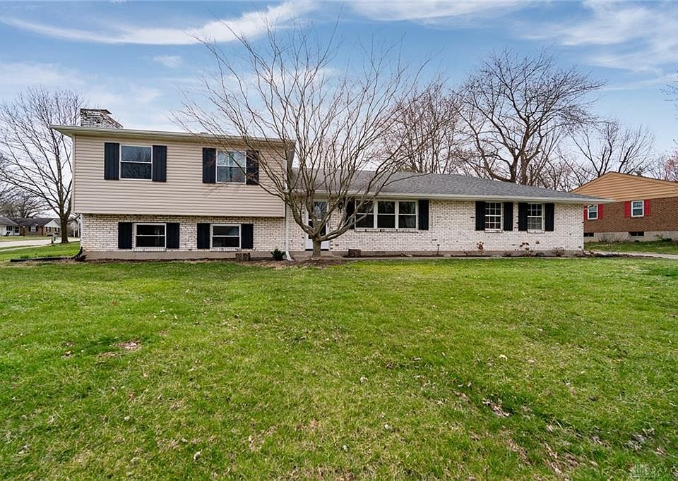 1st image of 525 Preston Dr