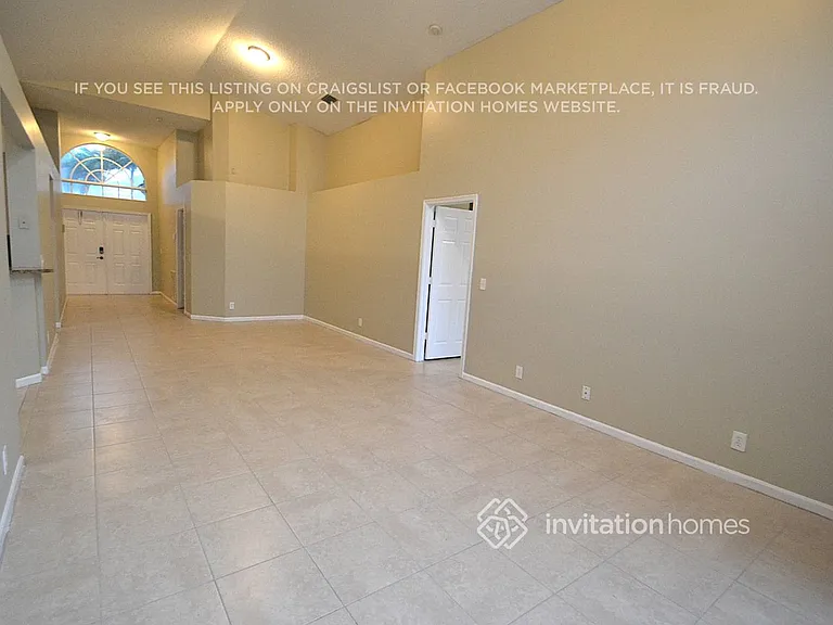 7704 Thornlee Dr — Photo 2
