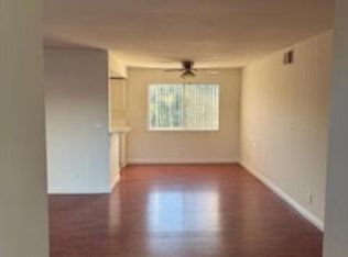 18144 Burbank Blvd #2X2-2350, Tarzana, CA 91356