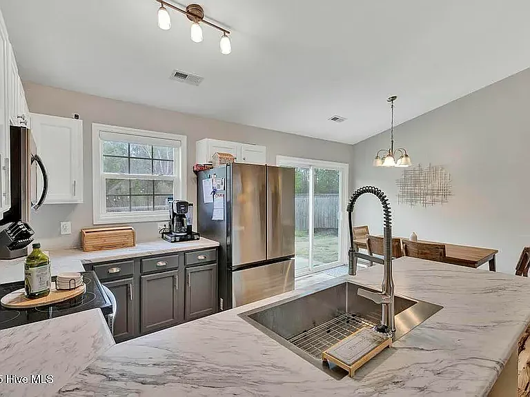 187 Ashbury Park Ln — Photo 8