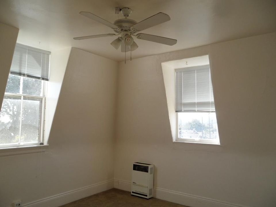 2nd image of 15 E Valerio St Unit 4