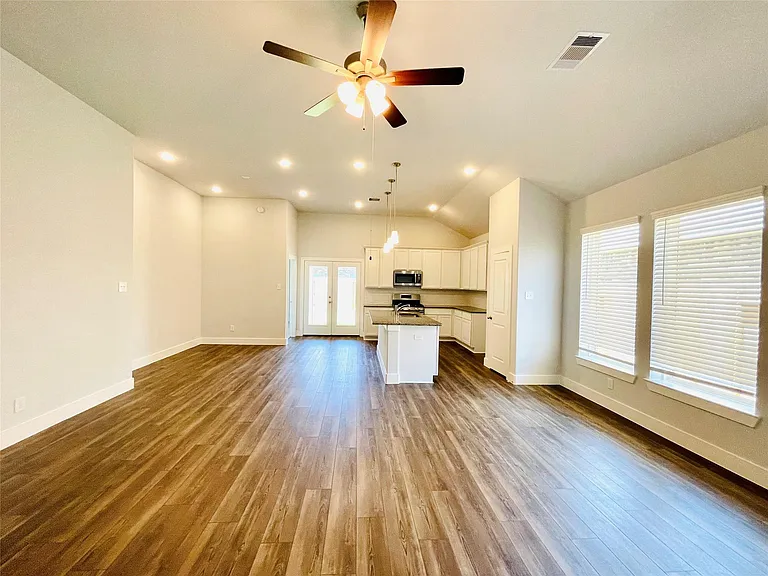 216 Catalina Cove Dr — Photo 16