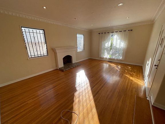 3rd image of 1060 S Corning St