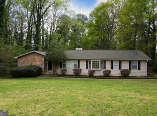 2201 Meadow Wood Ct, Marietta, GA