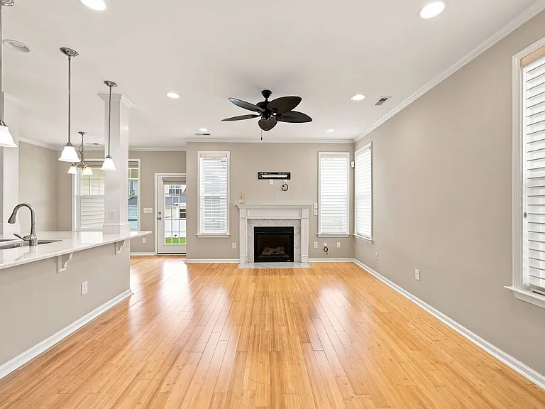 7215 Ladbrooke St — Photo 8