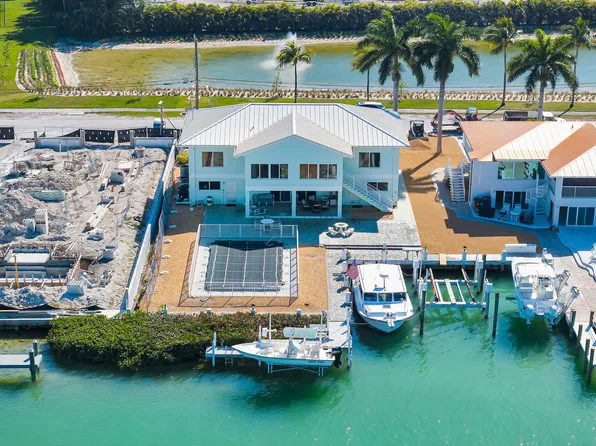 900 Shelter Bay Dr, Key Colony Beach, FL 33051