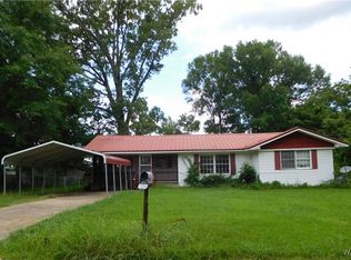 409 Croy Ln, Linden, AL 36748