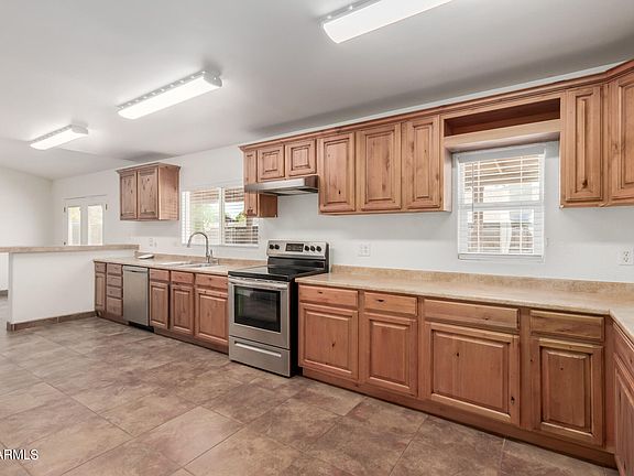 4th image of 6209 W SUNNYSIDE Drive