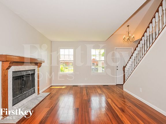 5th image of 69 Oak Valley Dr