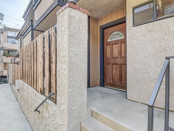 3rd image of 11752 Dorothy St APT 104
