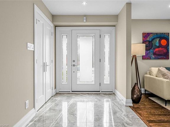 4th image of 315 Swinburne Rd