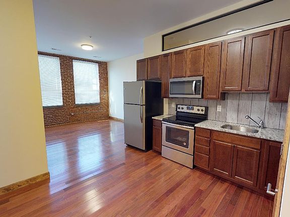 2nd image of 47 Pleasant St #101