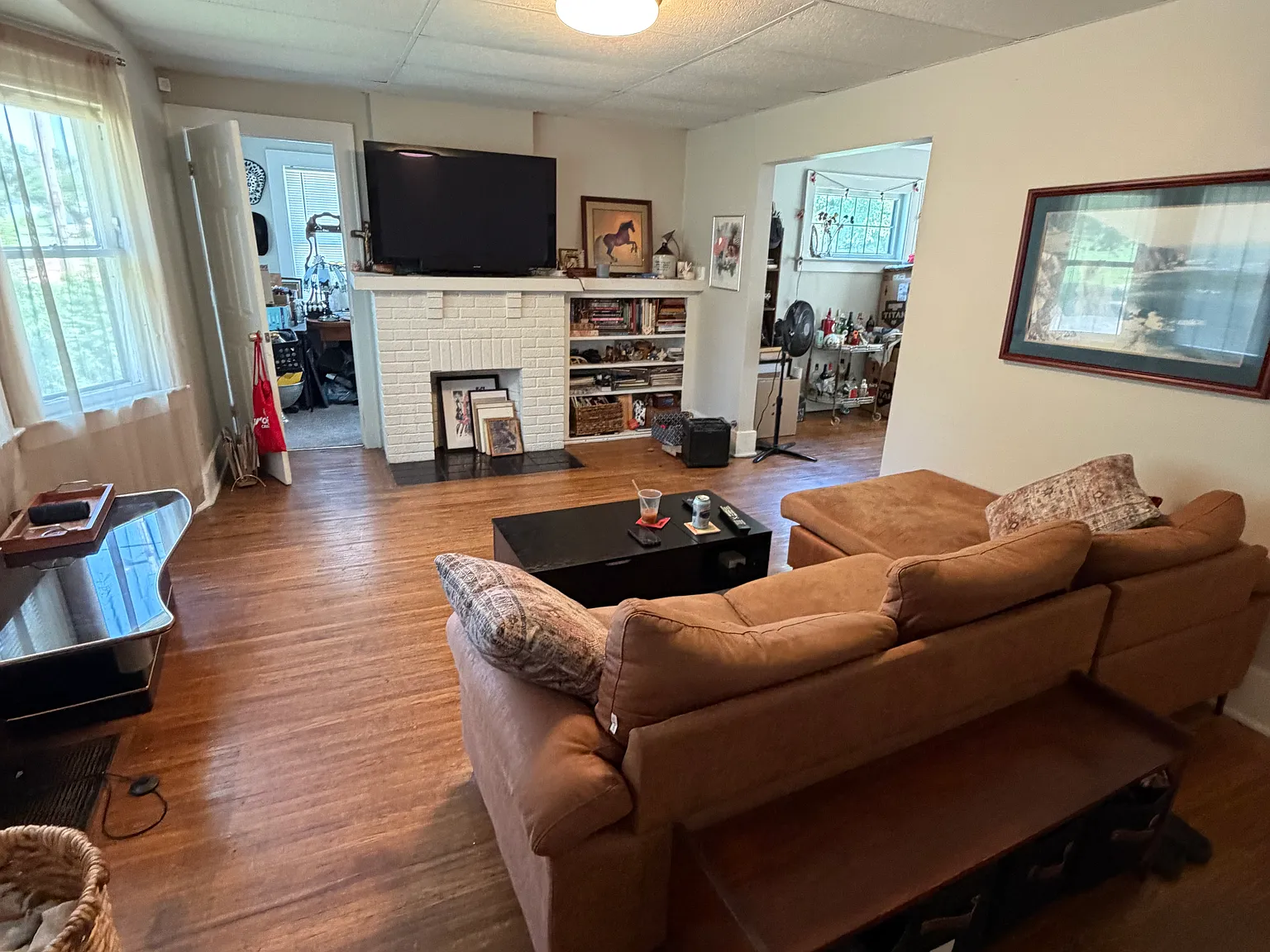 3 bed, 1250 sqft, $1,650 — Photo 2