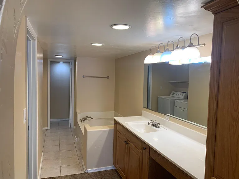 4314 N Miner Rd — Photo 9