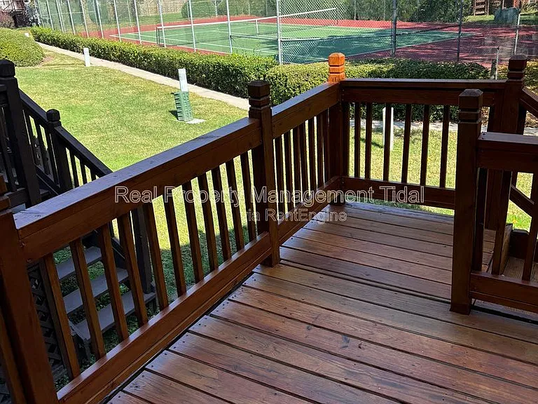 610 Guy Ln — Photo 34