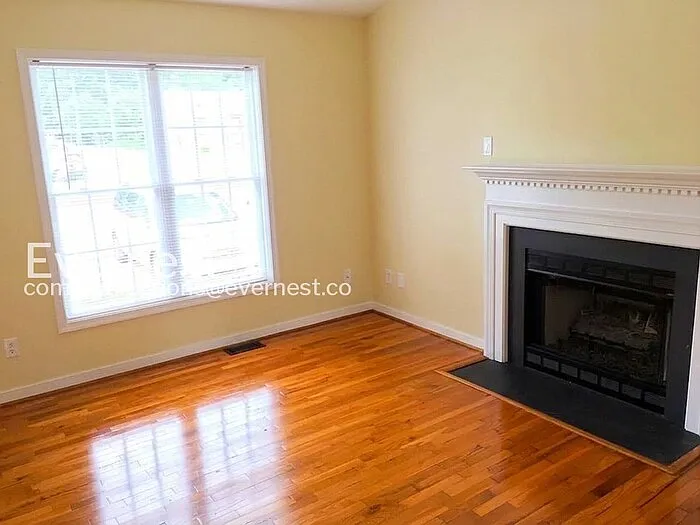 5633 Obisque Dr — Photo 4