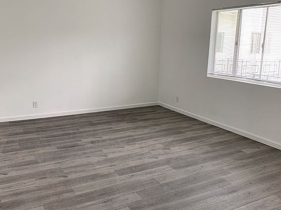 3rd image of 5360 Kester Ave APT 16