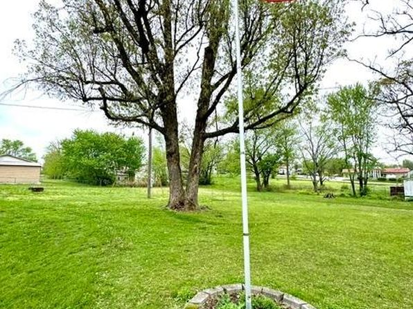410 Cherry Ave, Summersville, MO 65571