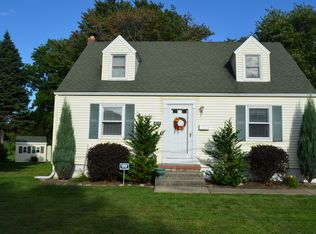 215 Lake Cliff Dr, Erie, PA