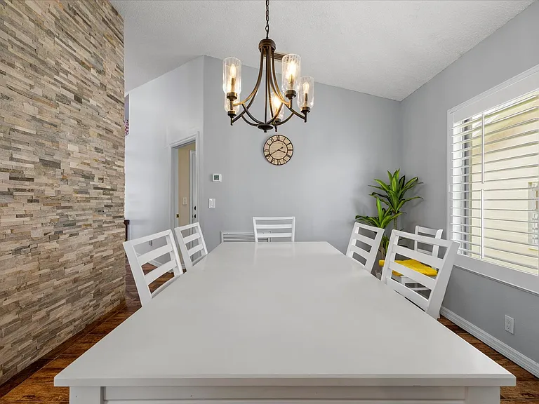 3534 Seaway Dr — Photo 26