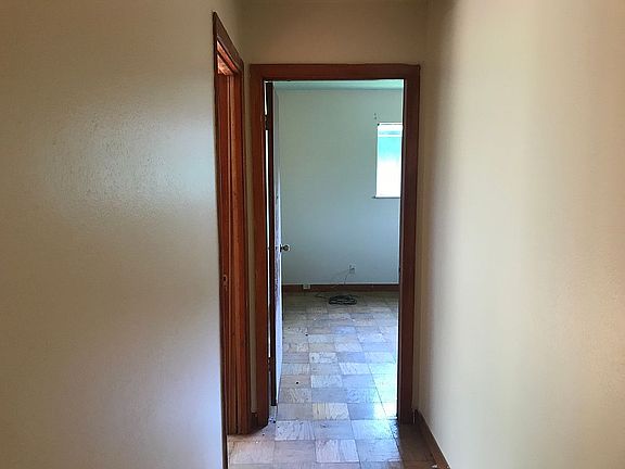 5th image of 2308 Coronado Pl