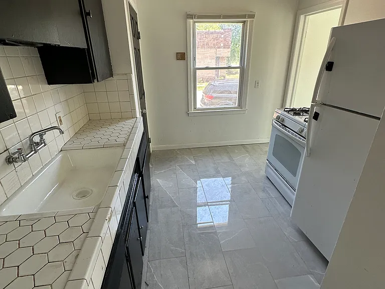 14717 Troester St — Photo 10